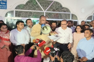 শাহজালাল মাজারের দানবাক্সে প্রায় ৭১ লাখ টাকাসহ মিলল বিদেশী মুদ্রা, সোনা-রুপা