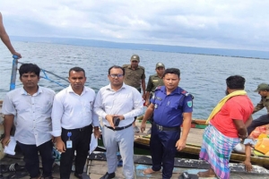 টাঙ্গুয়ার হাওরে মোবাইল কোর্টটের অভিযান : ৮ ট্রলার চালককে জরিমানা