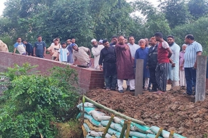ঐতিহাসিক ‘দেওয়ানের পুল’র সংস্কার কাজ পরিদর্শনে এমপি এমরান আহমদ চৌধুরী