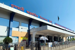  চিকিৎসকের সনদ না থাকায় সিলেটে অন্তঃসত্ত্বা যাত্রীর লন্ডনযাত্রা বাতিল