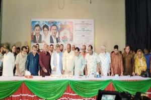 জিয়াউর রহমান দেশে প্রথম উন্নয়নের  রাজনীতি প্রতিষ্ঠা করেন
