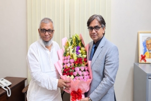 সিকৃবির শিক্ষা-গবেষণার মানোন্নয়নে সহযোগিতার আশ্বাস মন্ত্রী আরিফুল হক চৌধুরীর