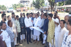মাঠটিকে খেলাধুলার উপযোগী, নিরাপদ ও দৃষ্টিনন্দন করে গড়ে তুলতে হবে: কয়েস লোদী